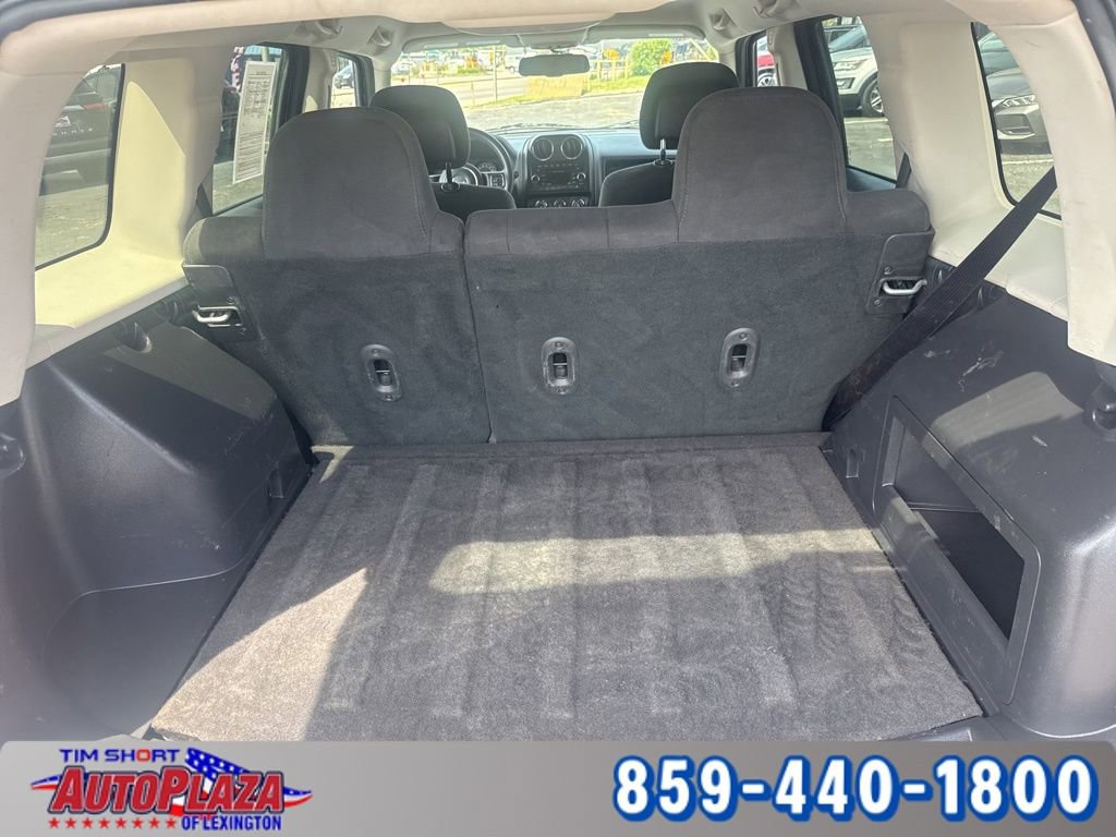 Used 2017 Jeep Patriot Sport image 30