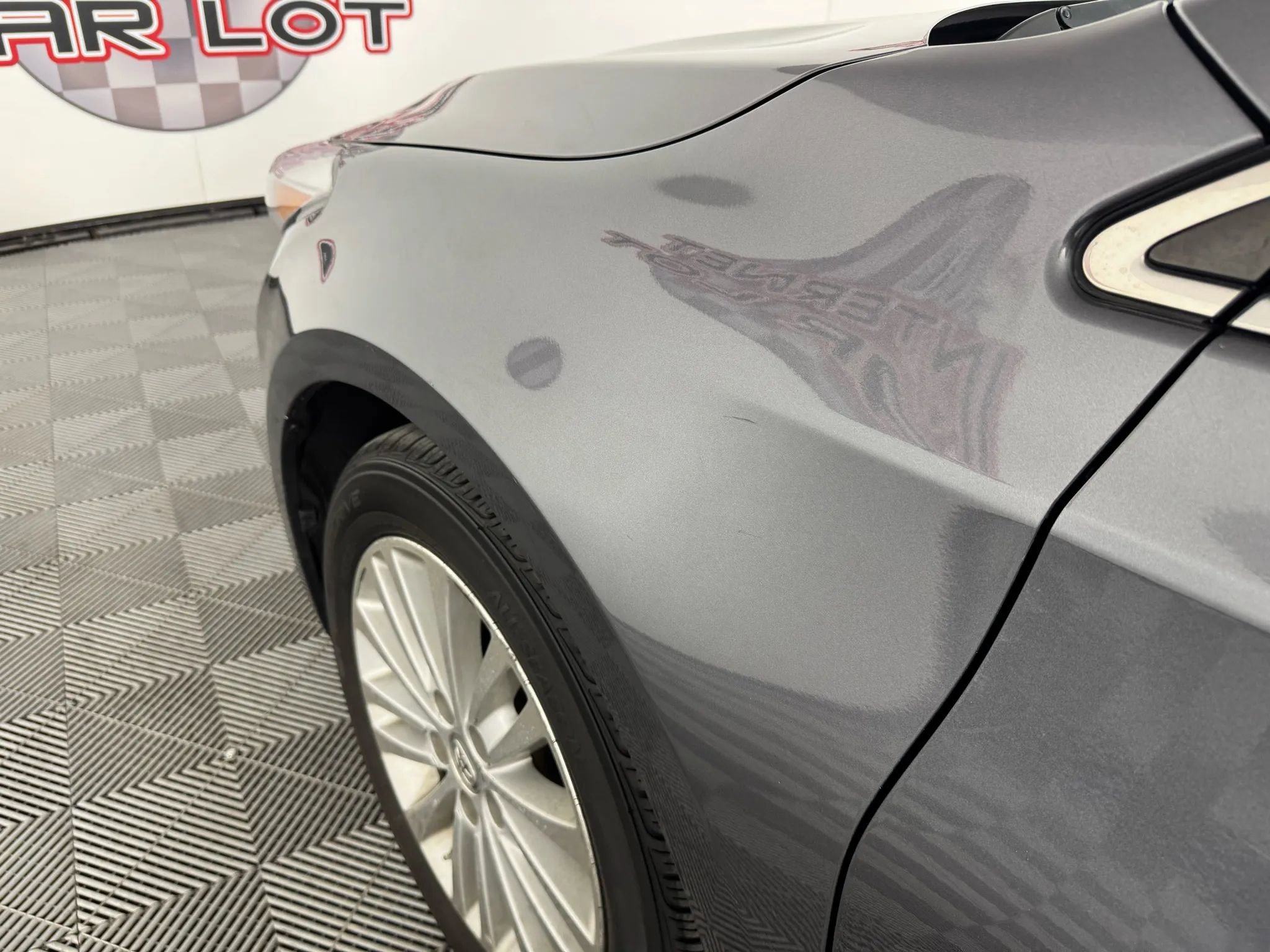 Used 2013 Toyota Avalon Limited image 24