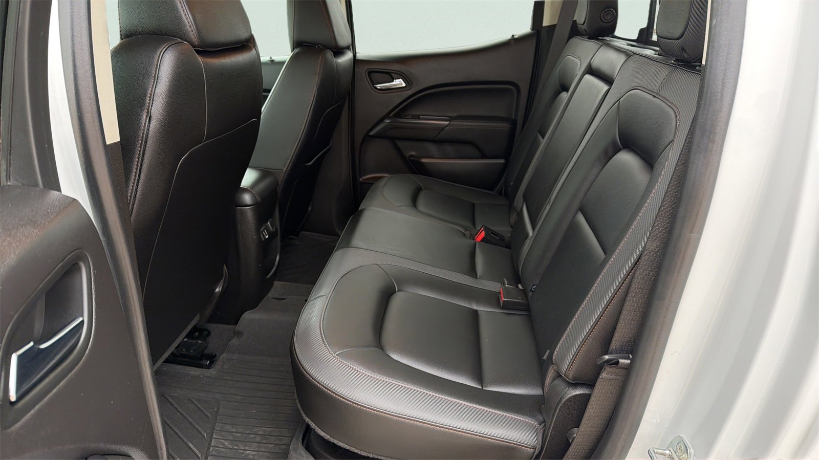 Used 2021 GMC Canyon AT4 w/ Driver Alert Package image 23