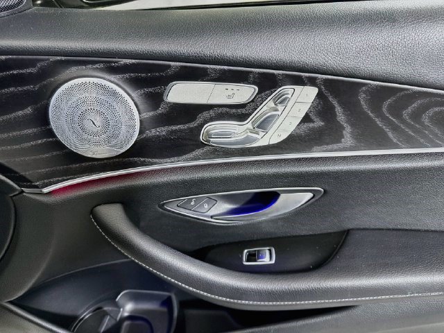 Used 2020 Mercedes-Benz E 350 4MATIC Sedan image 30