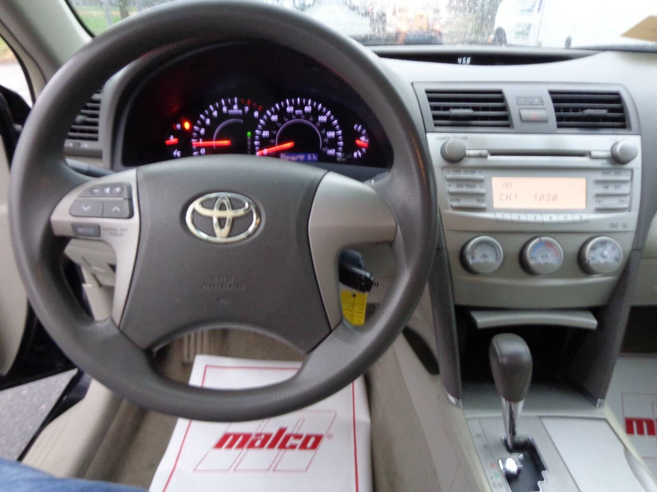 Used 2011 Toyota Camry LE image 16