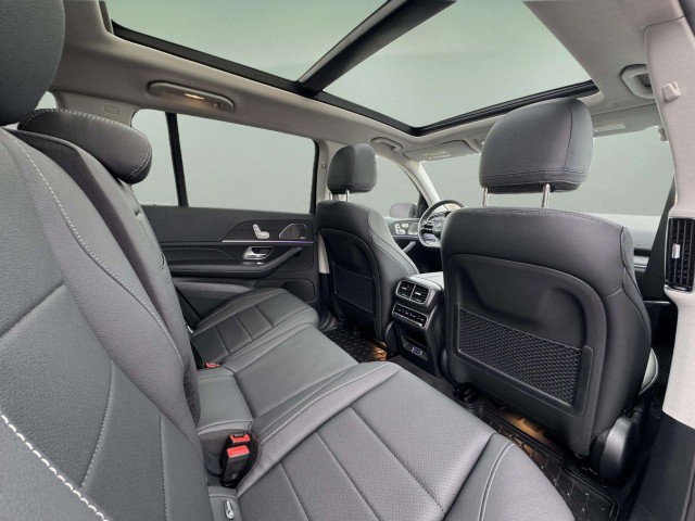 New 2026 Mercedes-Benz GLS 450 4MATIC image 25