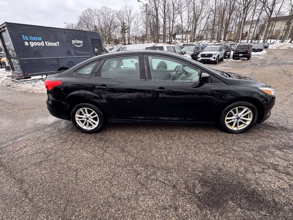 Certified 2018 Ford Focus SE image 6