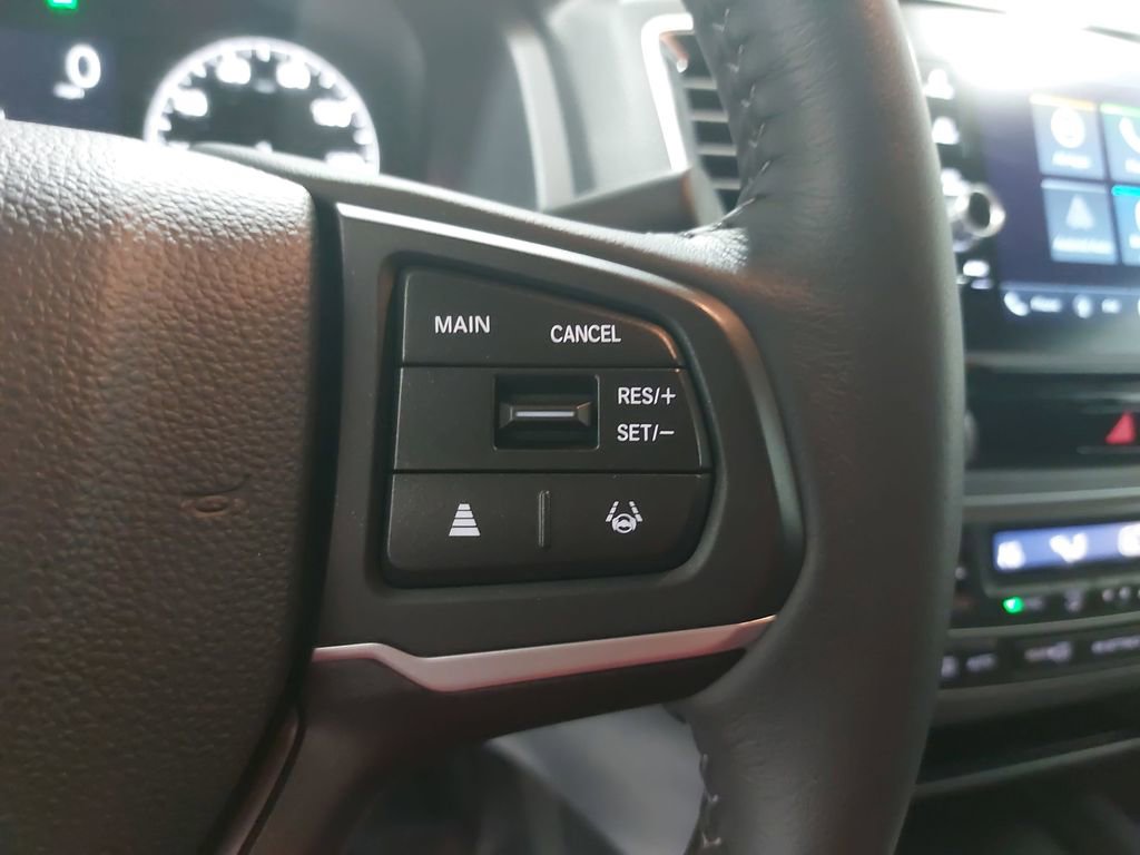 Used 2025 Honda Ridgeline Sport image 17