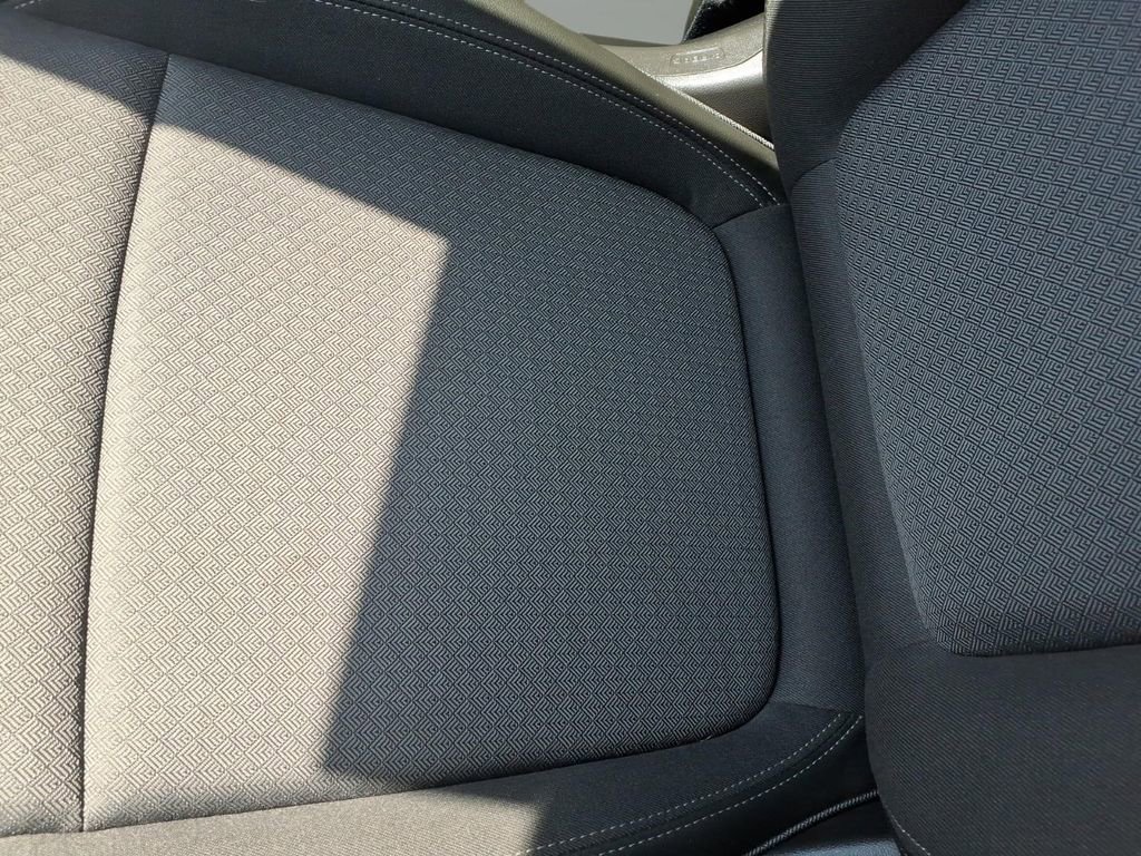 Used 2024 Buick Encore GX Preferred FWD image 24
