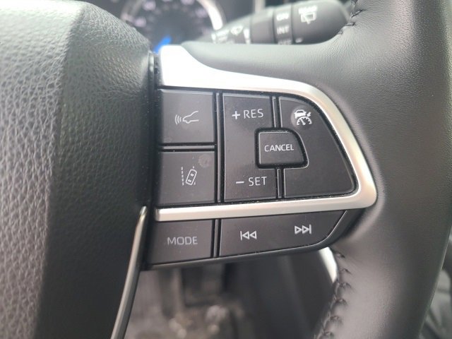 Used 2023 Toyota Highlander Bronze Edition image 22