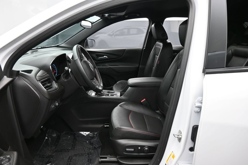 Used 2024 Chevrolet Equinox RS w/ RS Leather Package AWD/4WD image 21
