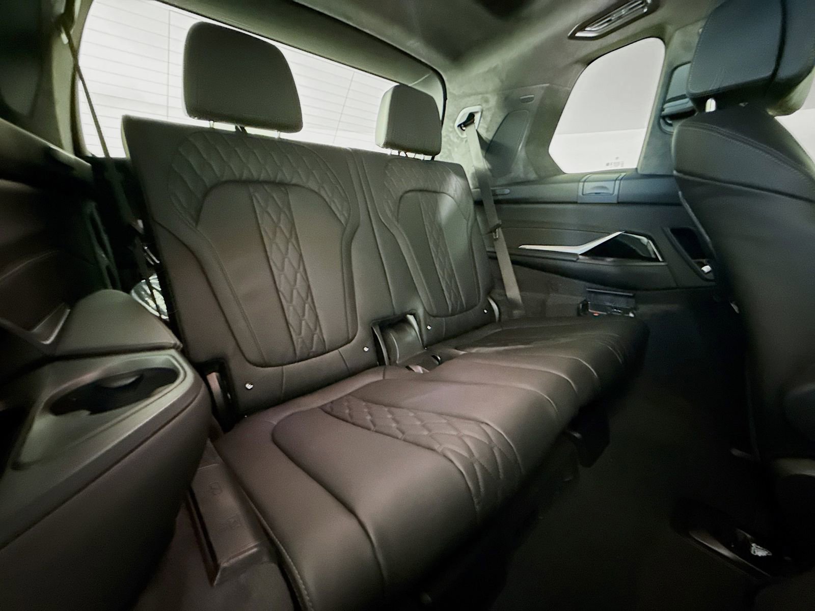 New 2026 BMW X7 M60i image 29