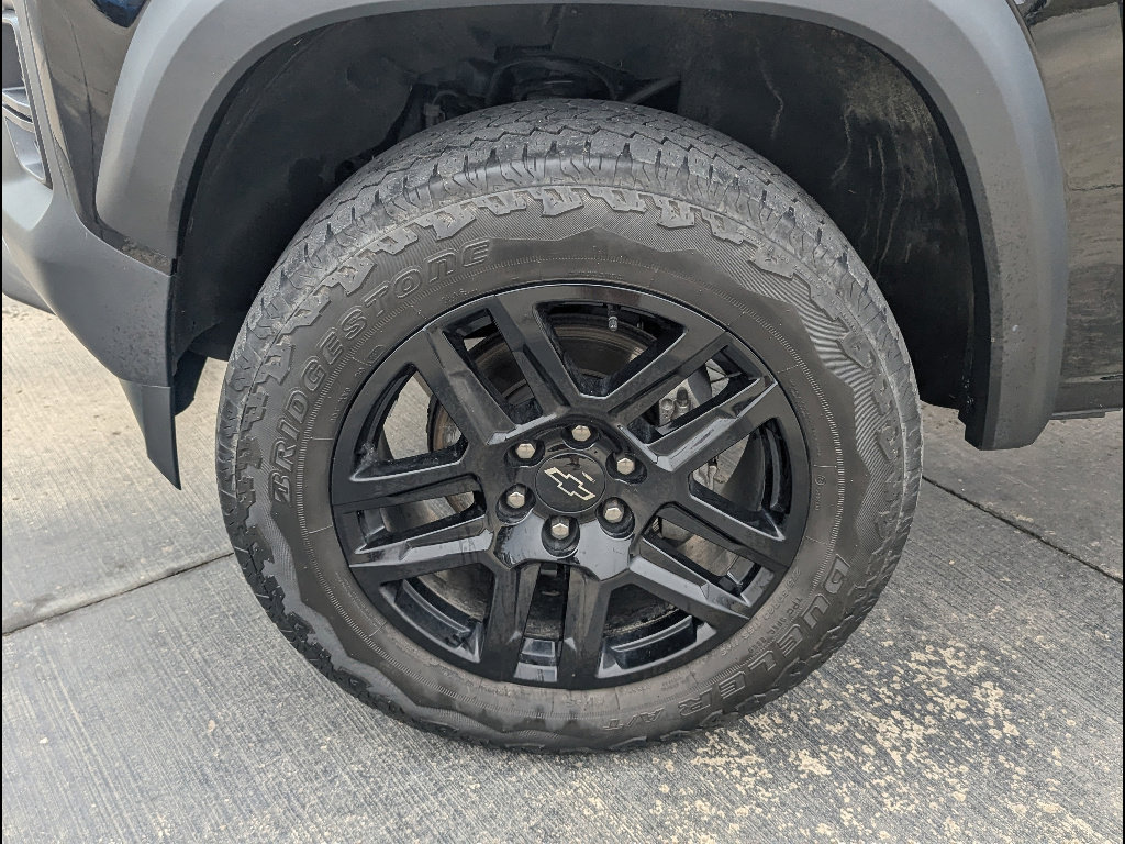 Used 2024 Chevrolet Colorado Trail Boss w/ Advanced Trailering Package image 16
