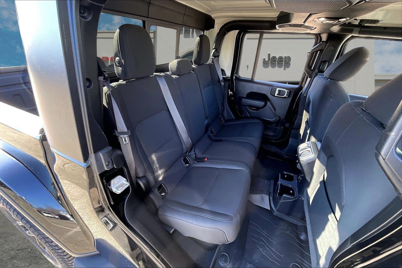 Certified 2022 Jeep Gladiator Sport image 23