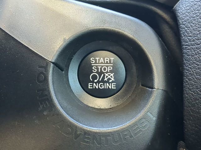 Used 2021 Jeep Renegade Latitude image 33