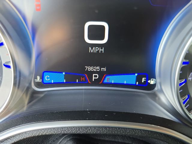 Used 2019 Chrysler 300 Touring L w/ Quick Order Package 22F image 29