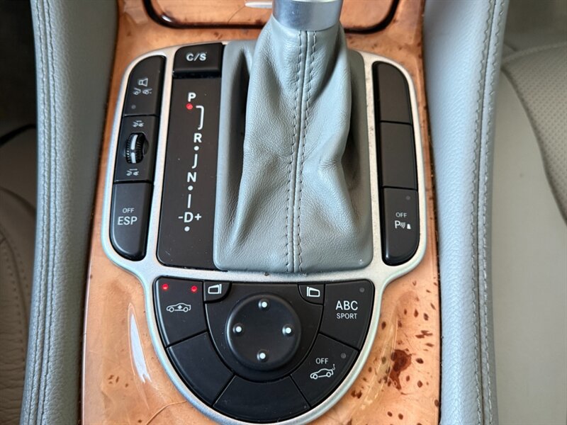 Used 2007 Mercedes-Benz SL 550 image 34