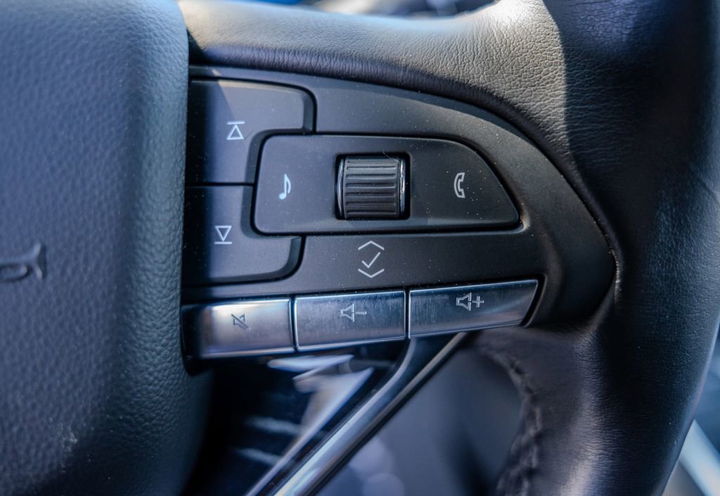 Used 2024 Cadillac Escalade Sport w/ Touring Package image 7