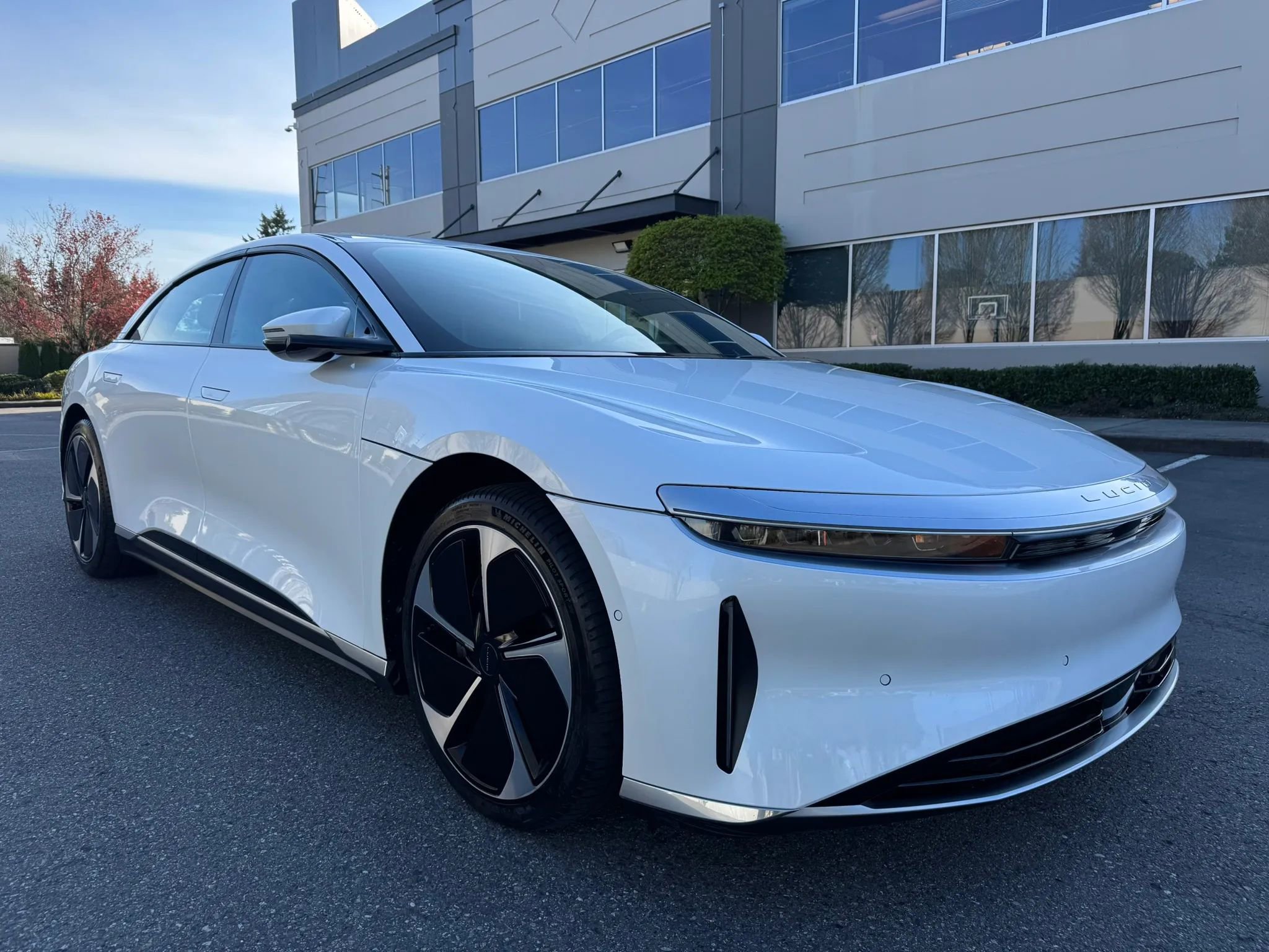 Used 2023 Lucid Air Pure image 2