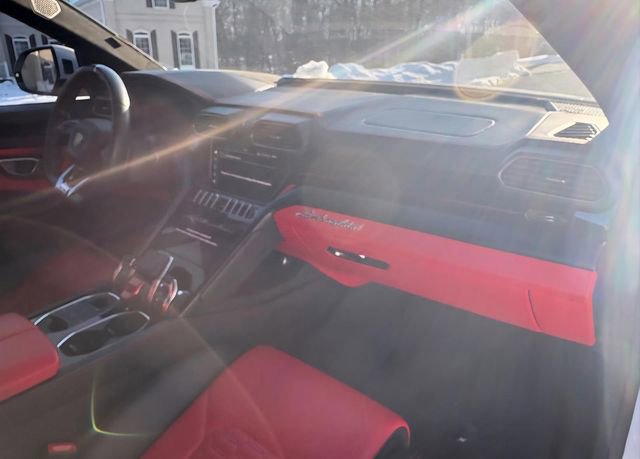 Used 2022 Lamborghini Urus image 14
