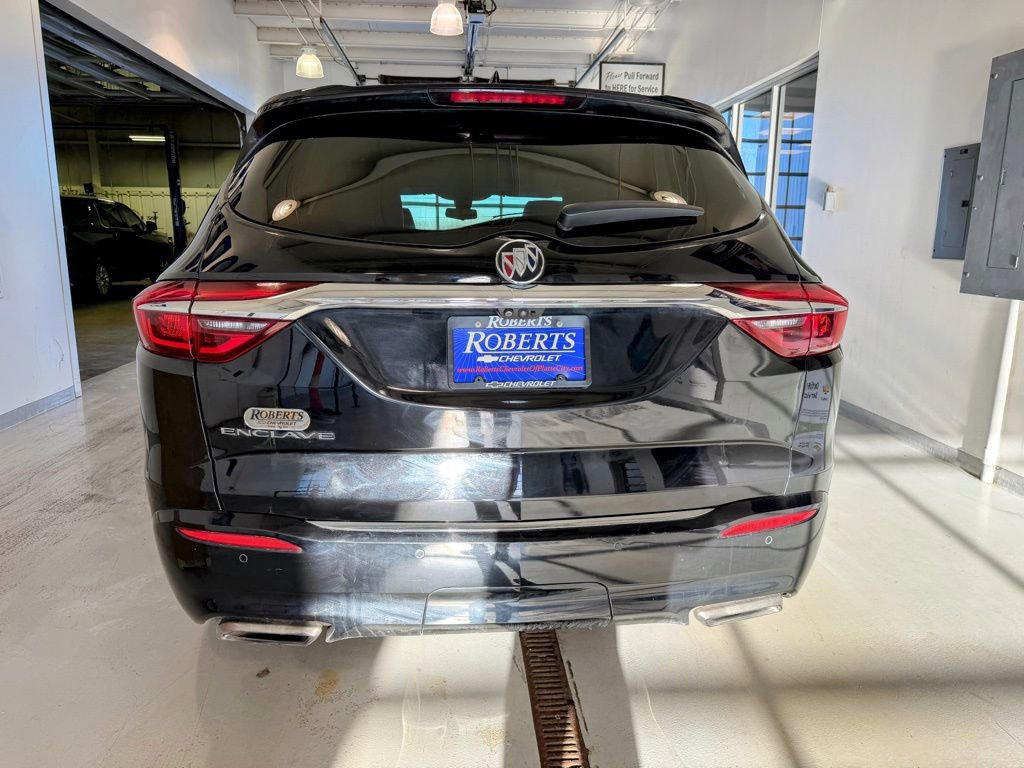 Used 2021 Buick Enclave Avenir w/ Avenir Technology Package image 4
