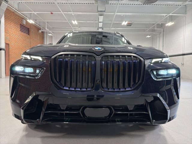 Used 2024 BMW X7 xDrive40i w/ Executive Package AWD/4WD image 2