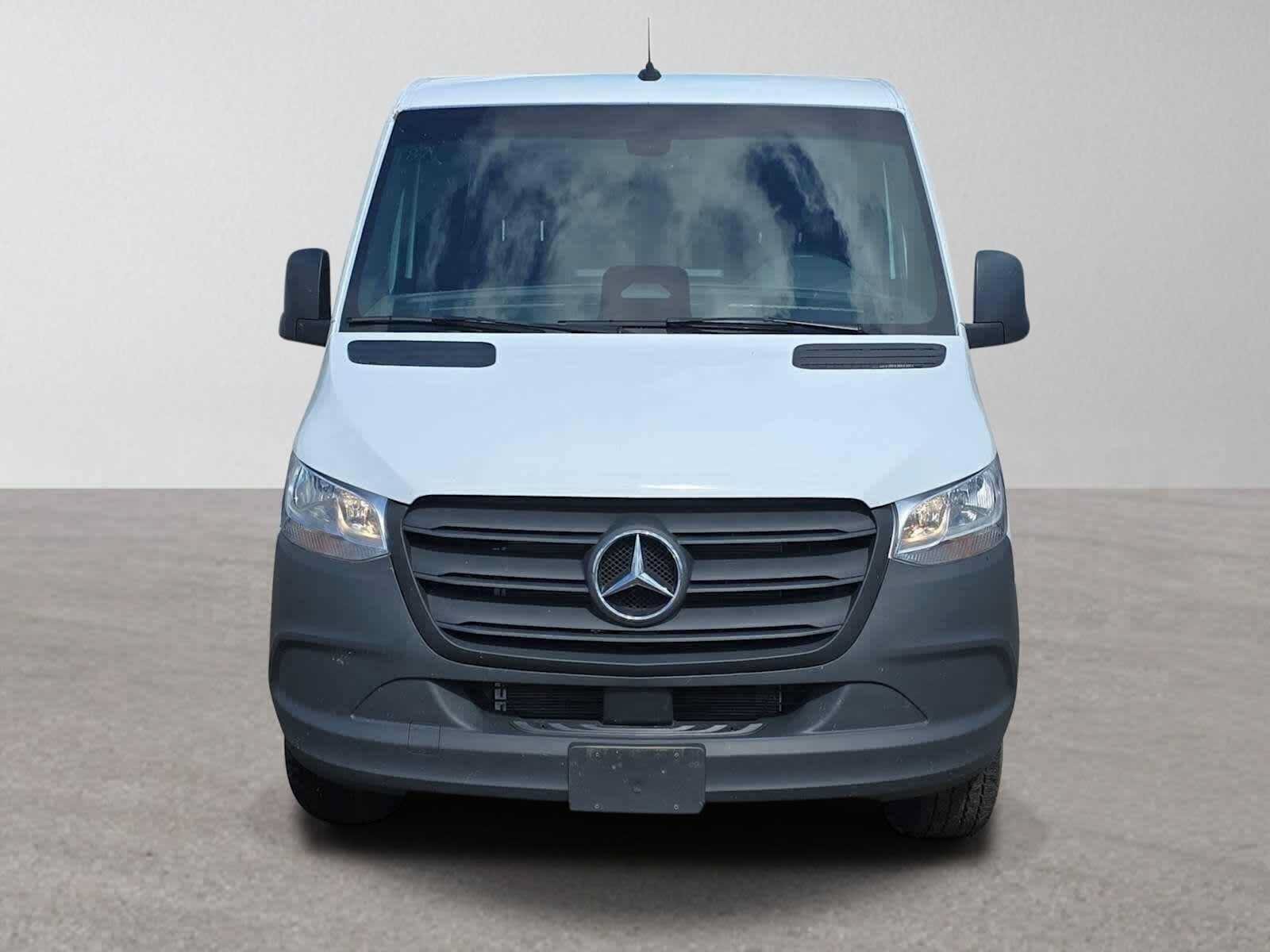 Used 2025 Mercedes-Benz Sprinter 2500 image 8