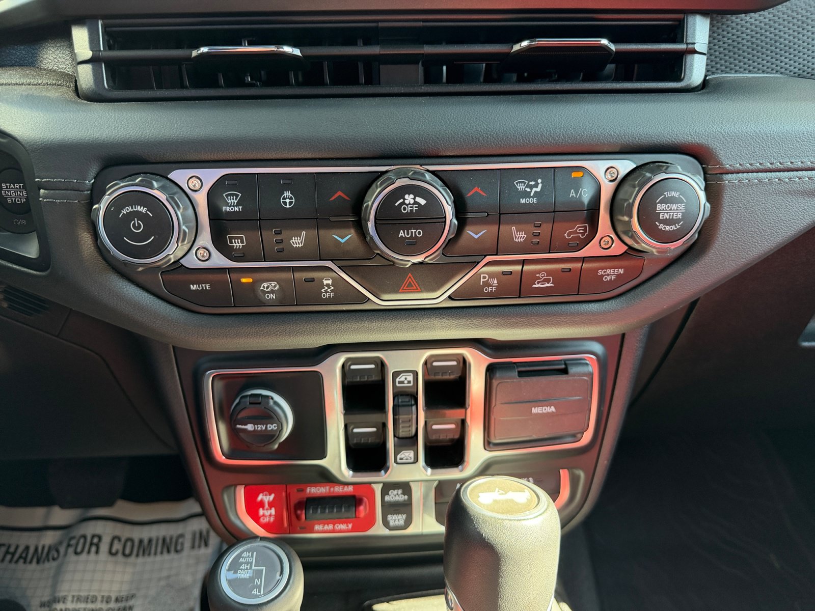 Used 2024 Jeep Wrangler Unlimited Rubicon 392 AWD/4WD image 25