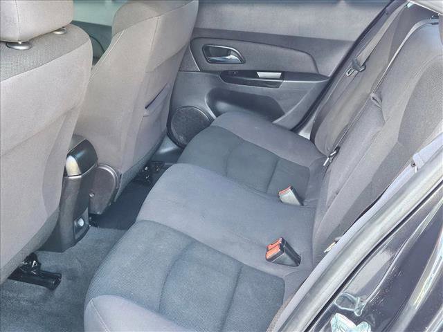 Used 2014 Chevrolet Cruze LT image 18