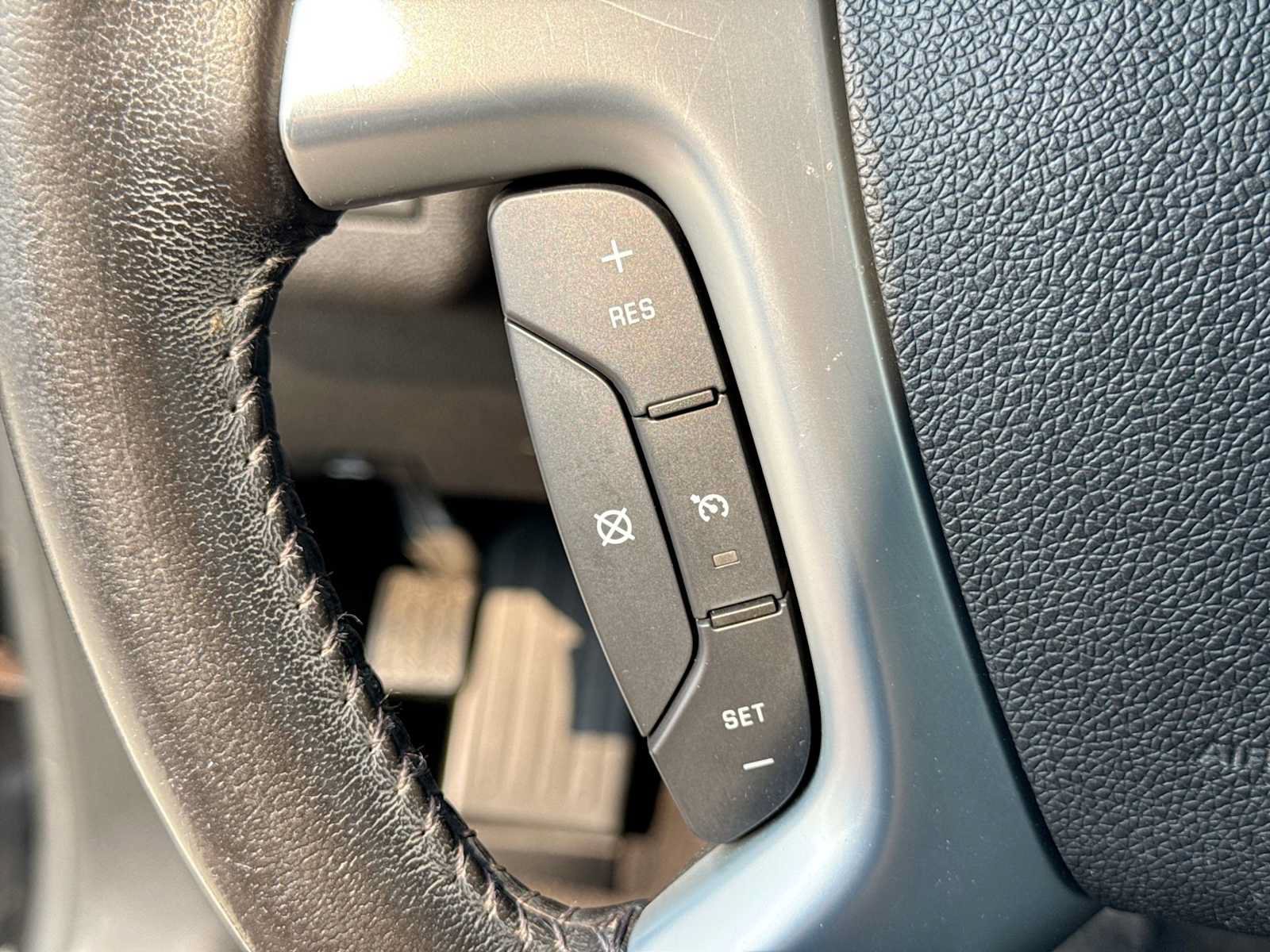 Used 2017 Chevrolet Traverse LT FWD image 24