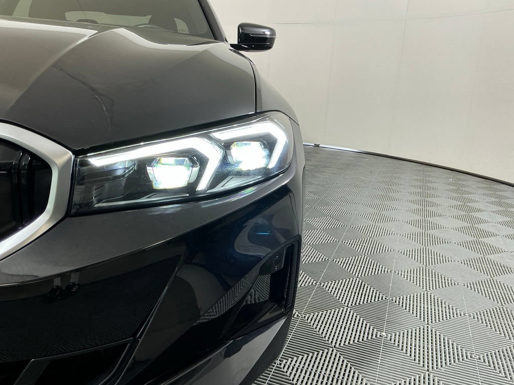 Used 2023 BMW 330i Sedan w/ Premium Package RWD image 8