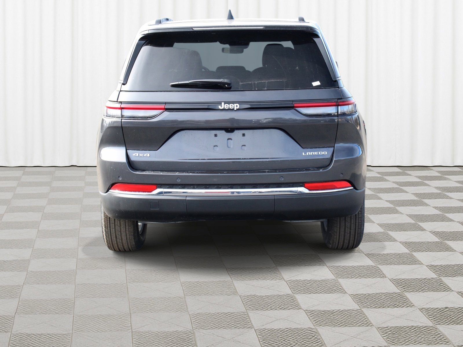 New 2026 Jeep Grand Cherokee Laredo image 32