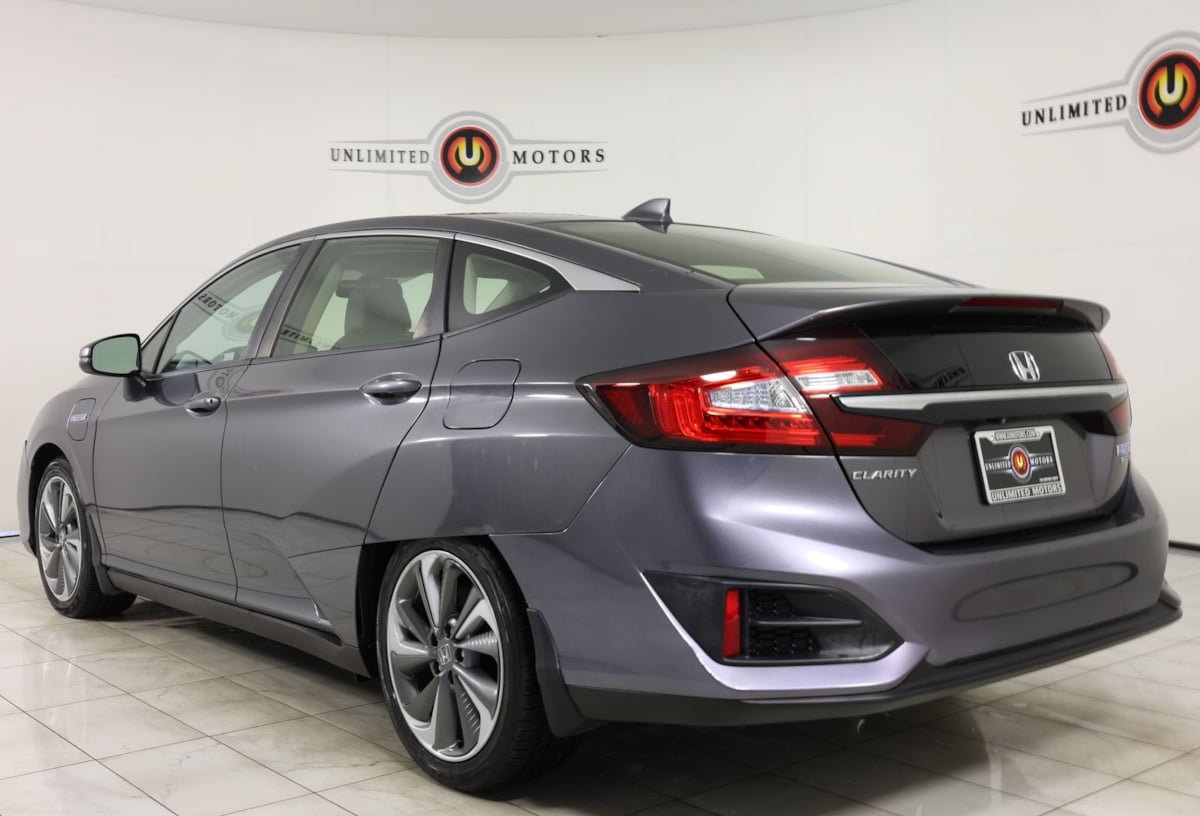 Used 2018 Honda Clarity Touring image 4