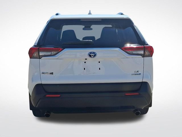 Used 2021 Toyota RAV4 LE AWD/4WD image 5