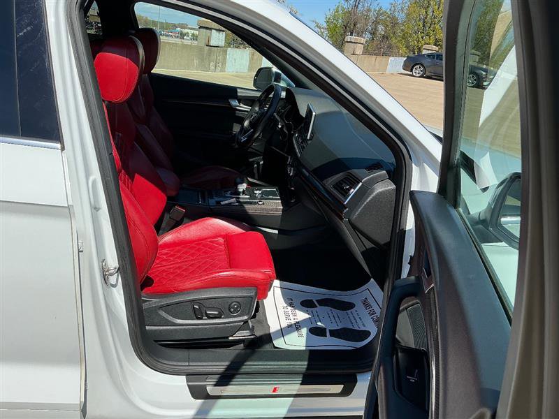 Used 2019 Audi SQ5 Premium Plus image 37