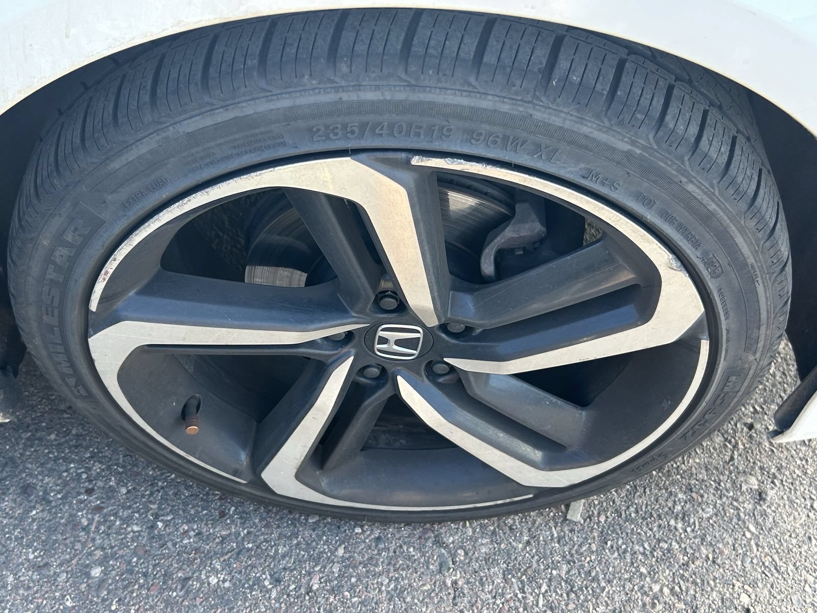 Used 2019 Honda Accord EX image 9
