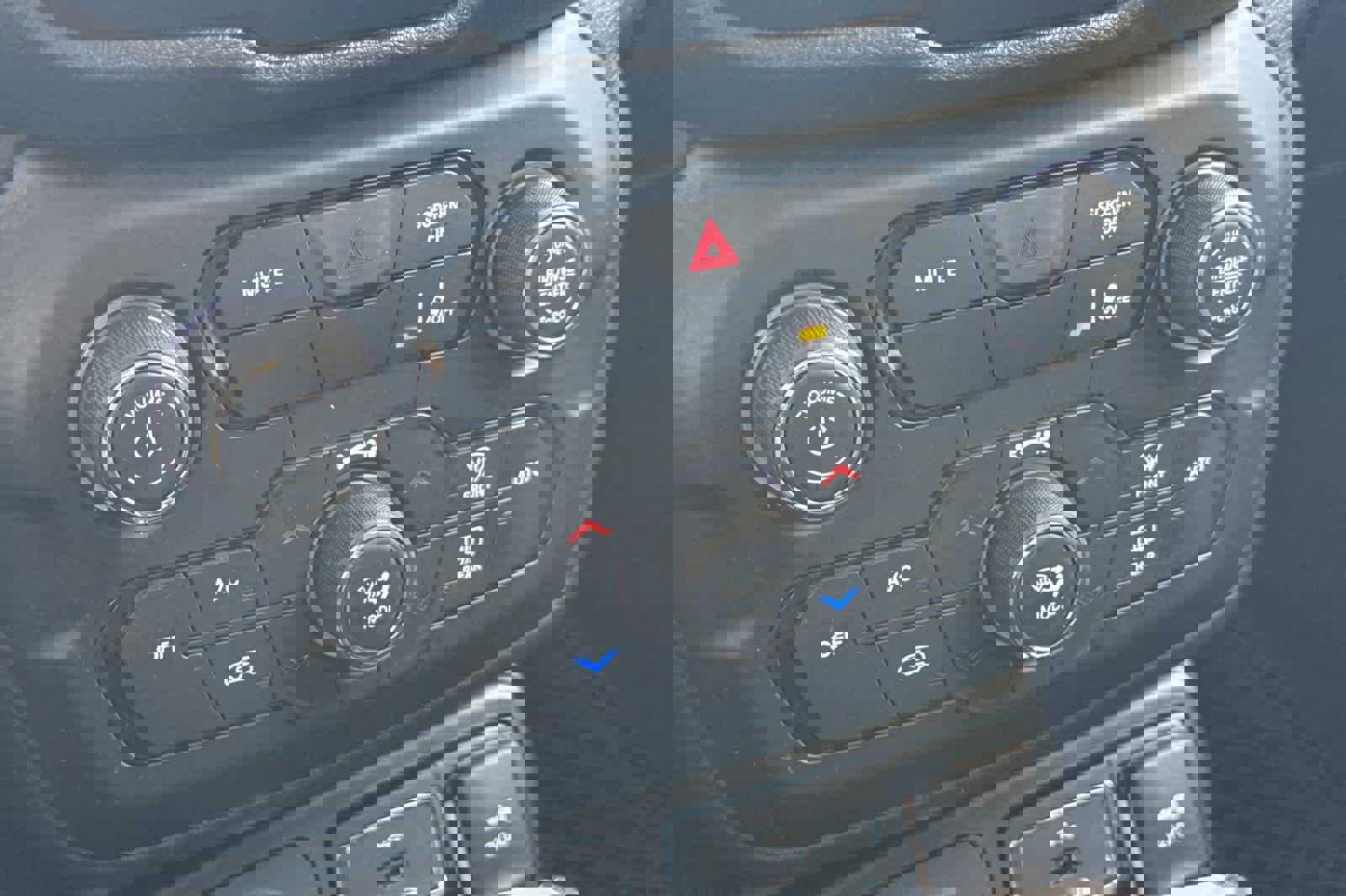 Used 2022 Jeep Renegade Latitude w/ Convenience Group image 22