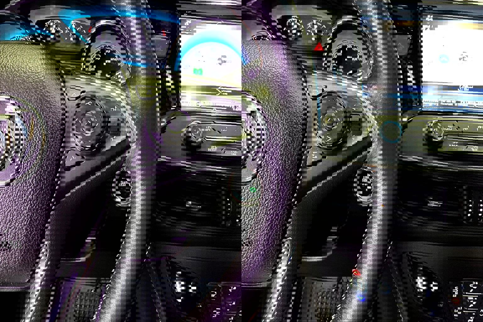 Used 2017 Buick Envision Essence image 12