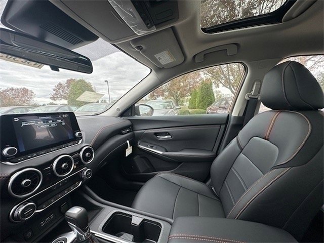New 2025 Nissan Sentra SR w/ SR Premium Package image 19