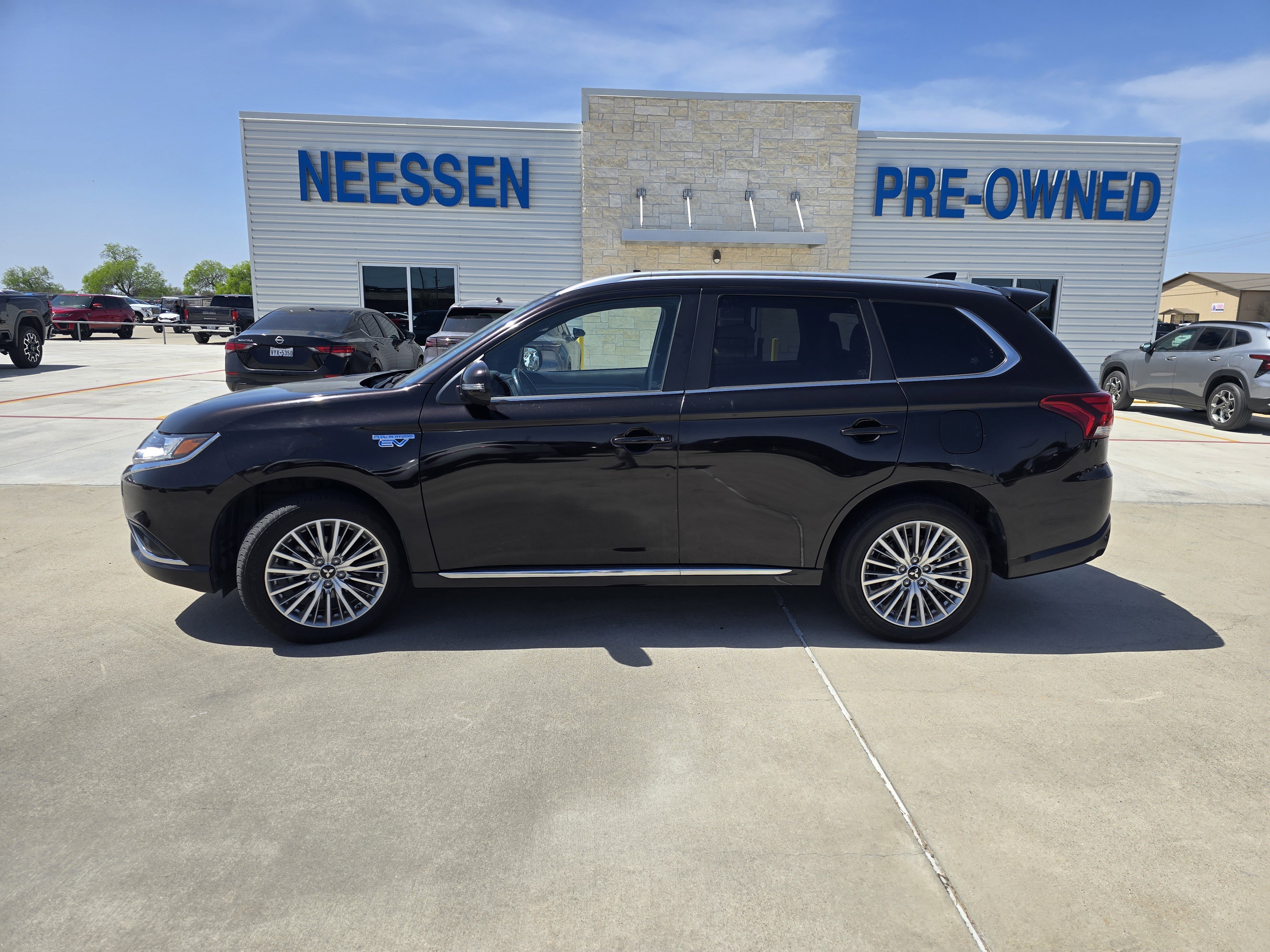 Used 2022 Mitsubishi Outlander SEL image 6