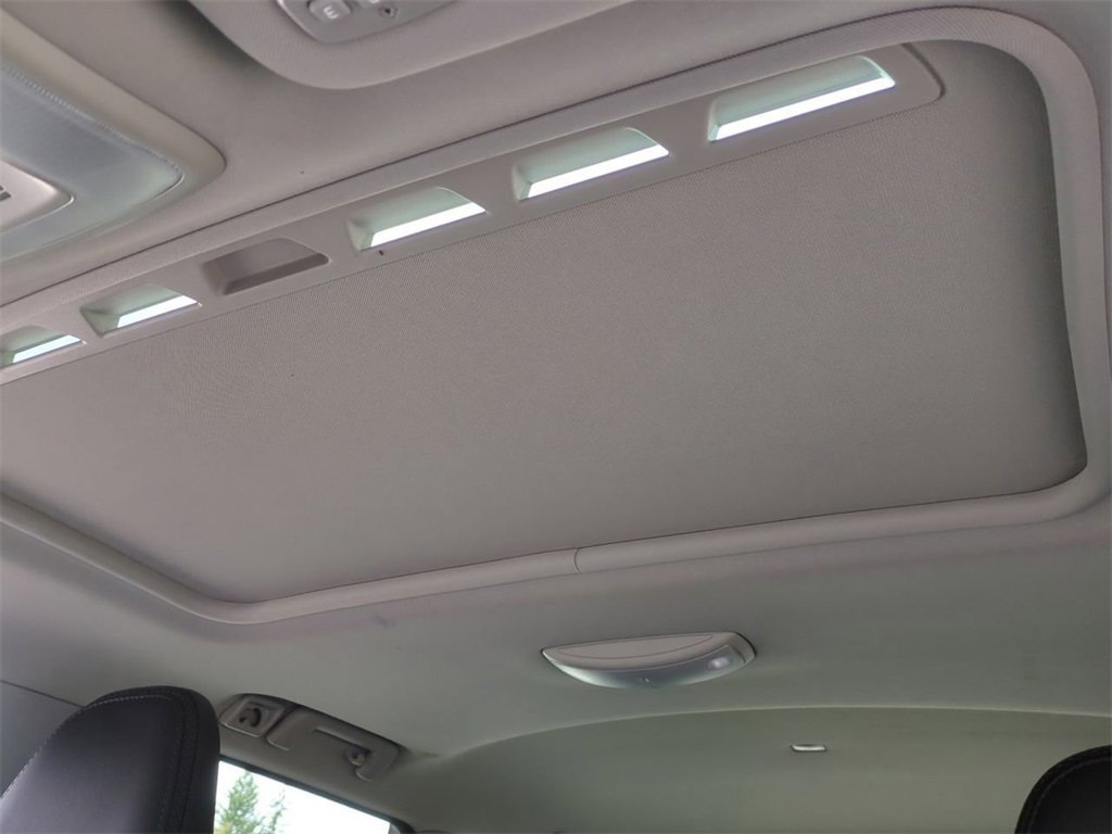 Used 2016 Volvo XC70 T5 Premier w/ Proximity Package image 21