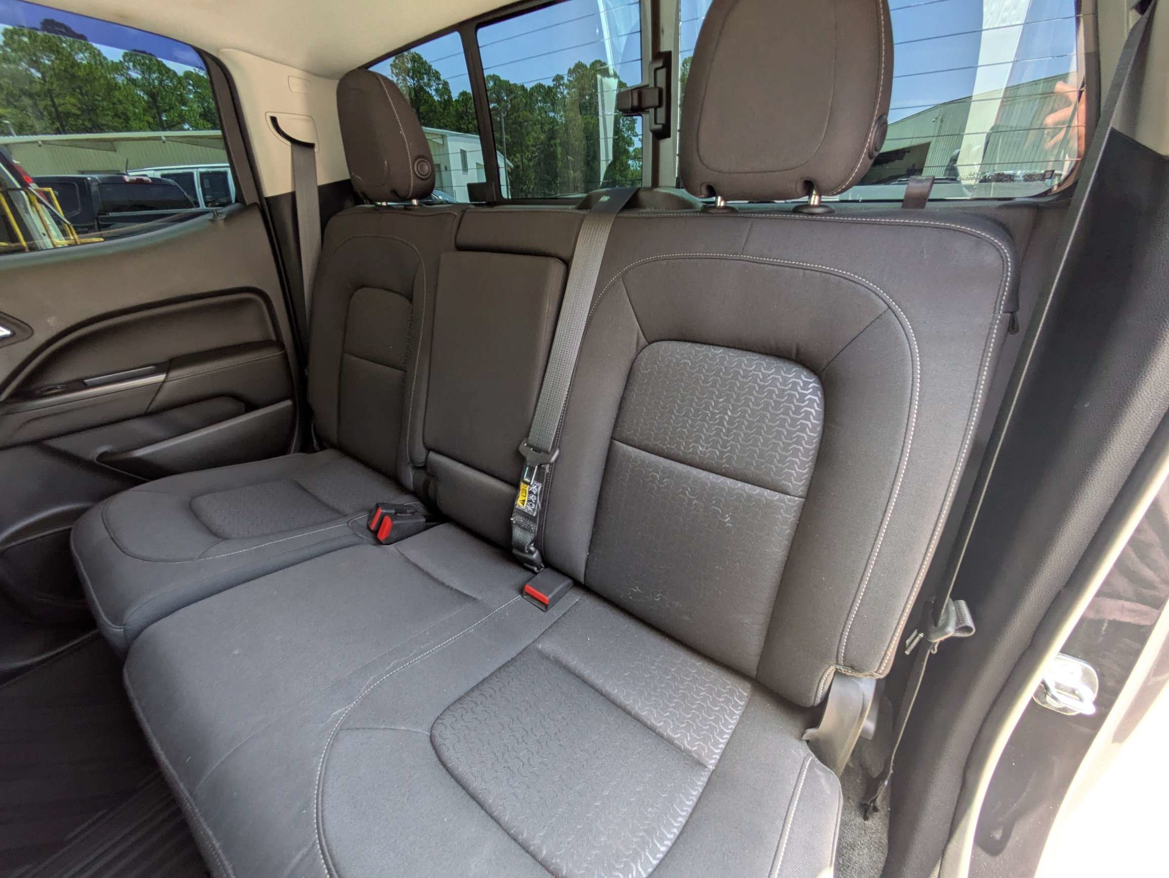 Certified 2016 GMC Canyon SLE w/ SLE Convenience Package RWD image 7