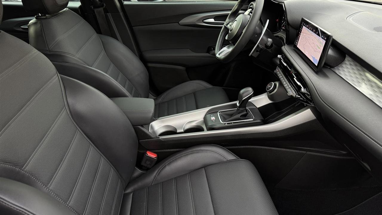 Used 2024 Alfa Romeo Tonale Veloce w/ Active Assist Package AWD/4WD image 42