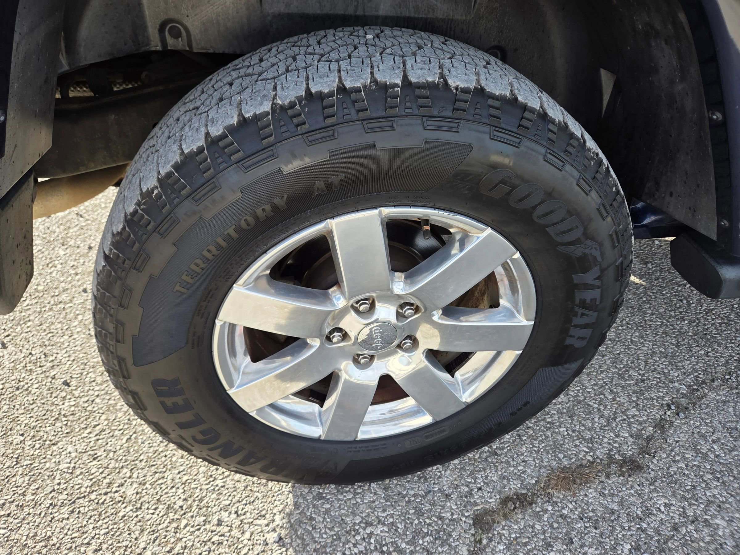 Used 2013 Jeep Wrangler Unlimited Sahara w/ Connectivity Group image 10