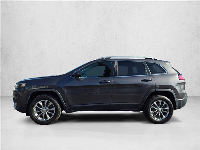 Used 2019 Jeep Cherokee Latitude Plus w/ Cold Weather Group AWD/4WD image 8