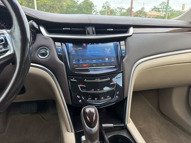 Used 2015 Cadillac XTS Luxury FWD image 14