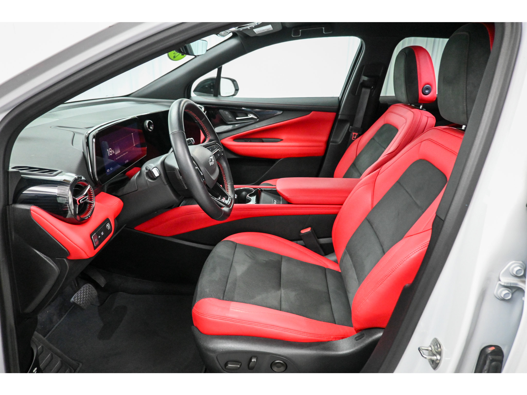Used 2024 Chevrolet Blazer EV RS AWD/4WD image 11