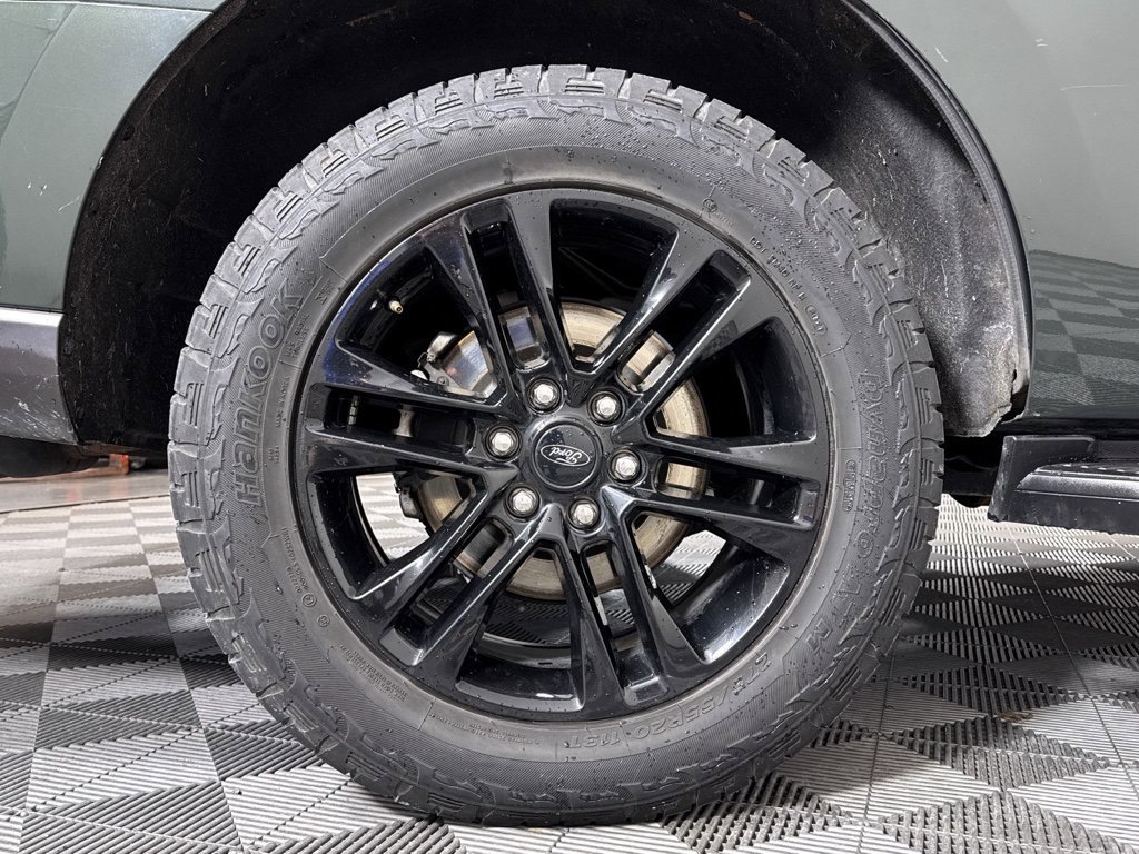 Used 2022 Ford Expedition XLT image 22