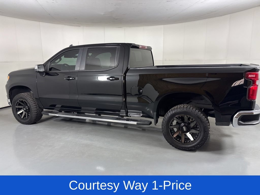 Used 2024 Chevrolet Silverado 1500 LT w/ Protection Package RWD image 6