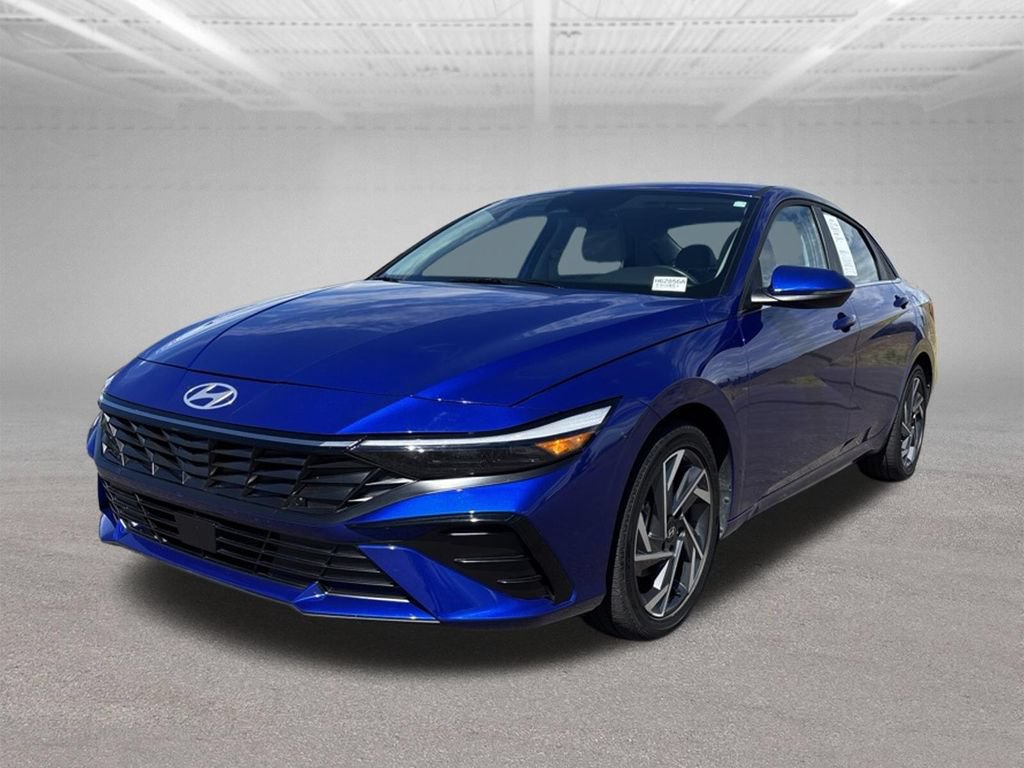 Used 2025 Hyundai Elantra Limited