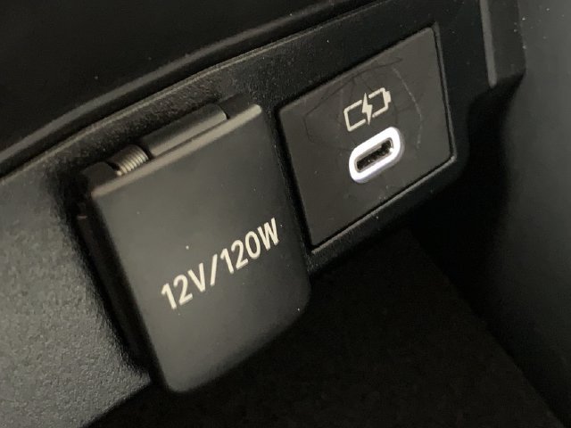 Used 2025 Toyota Corolla LE FWD image 29
