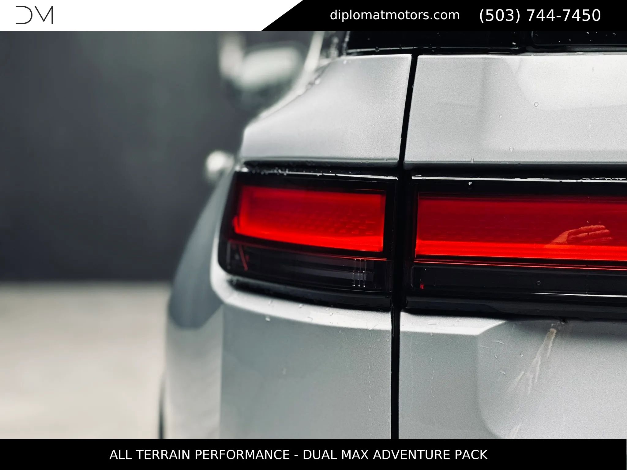 Used 2024 Rivian R1S Adventure image 15