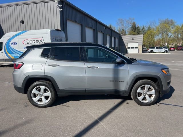 Used 2019 Jeep Compass Latitude w/ Cold Weather Group image 4