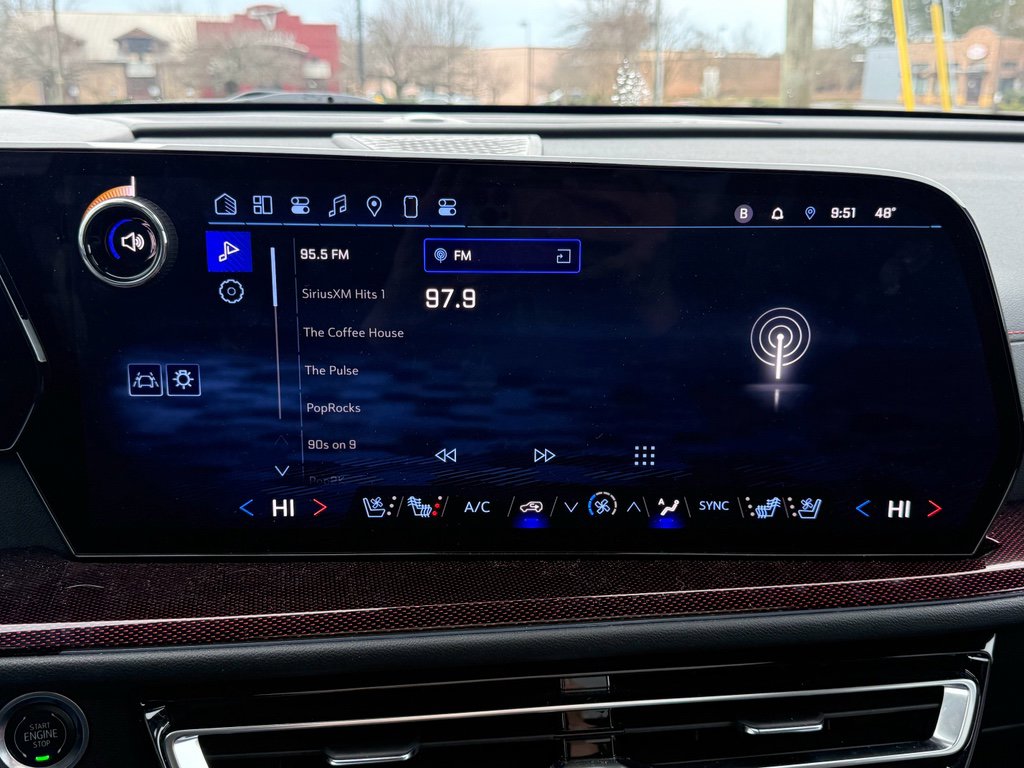 Used 2024 Chevrolet Traverse RS image 20